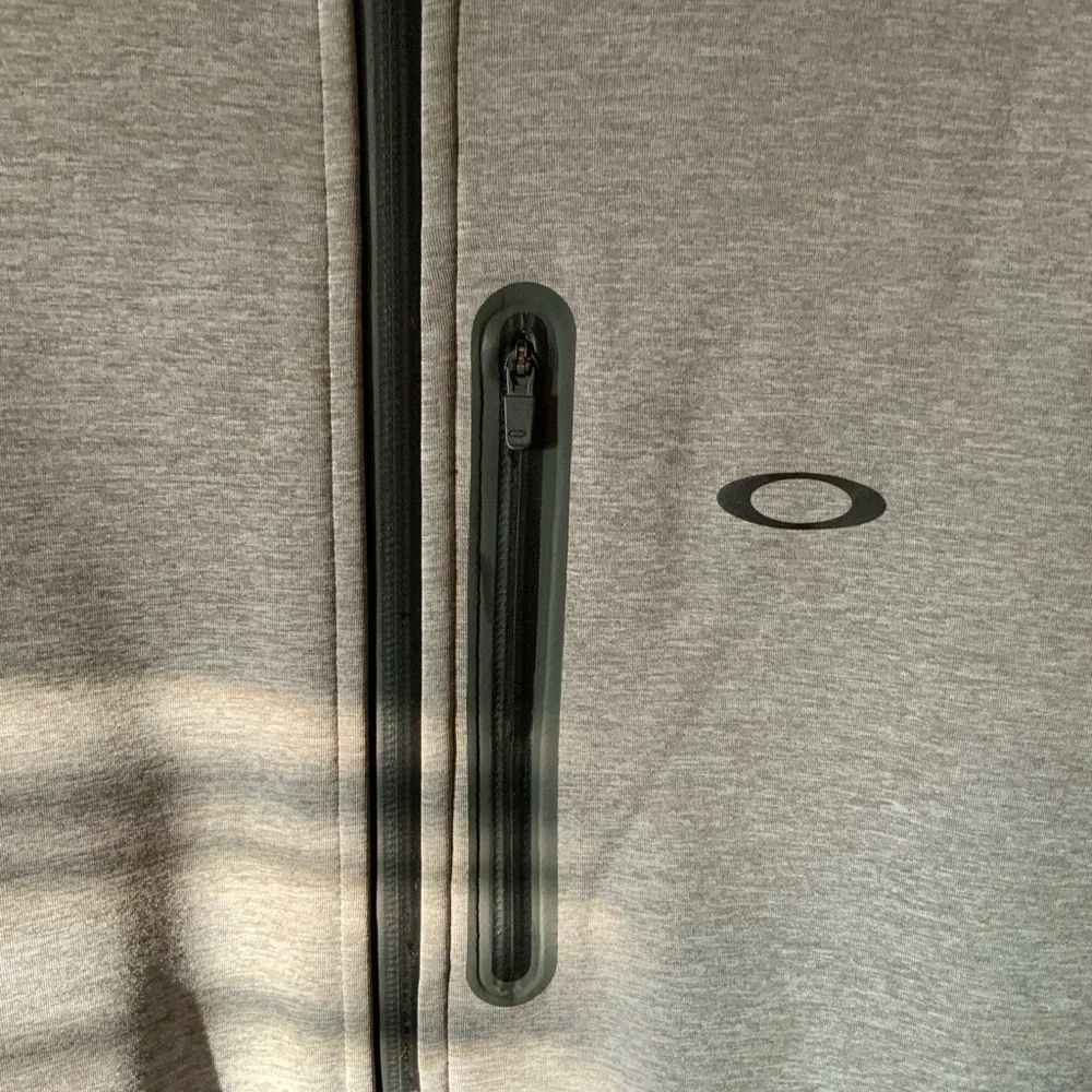 Oakley running hoodie - Picture 3 of 5